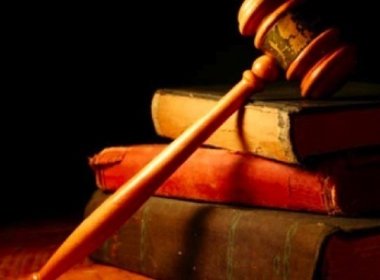 MEC decide limitar criação de cursos de direito