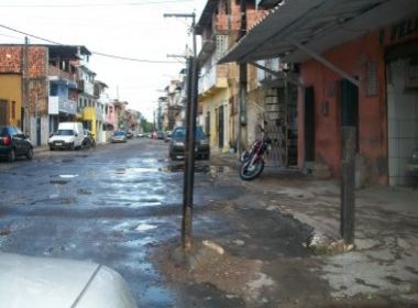 Massaranduba: Dono de bar instala piquete para garantir cadeiras e mesas no meio da rua