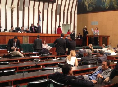 Deputados aprovam fim do 14º e 15º salários na Assembleia Legislativa da Bahia