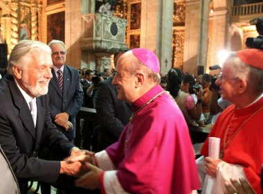 Governador comemora eleição de papa latino