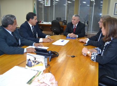Diretor do Dnit promete retomar obras da BR-135 em São Desidério