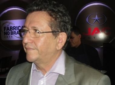 Procuradoria entra com representação contra Luiz Caetano por propaganda antecipada