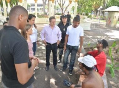 Limpeza do Campo Grande começa com abordagem para retirar moradores de rua