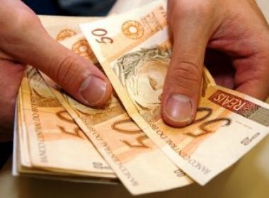 Governo propõe salário mínimo de R$ 719,48 em 2014