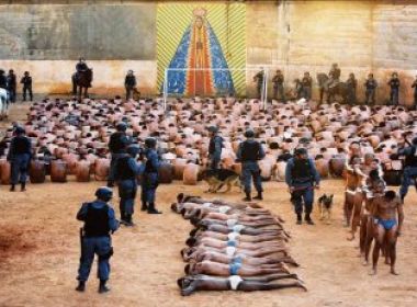 Policiais militares são condenados a 156 anos de prisão por massacre do Carandiru