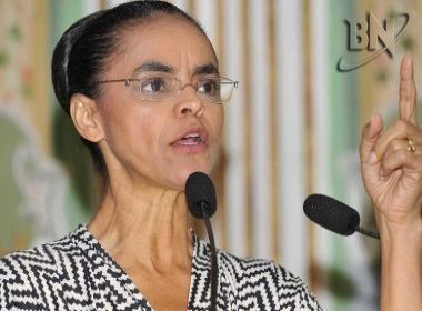 Marina Silva coleta assinaturas para novo partido em Salvador