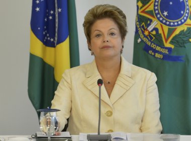 Dilma faz apelo ao Congresso por votação de royalties para educação