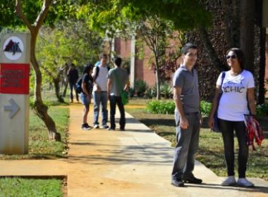Programa Bolsa Permanência concede incentivos de R$ 400 e R$ 900 a estudantes