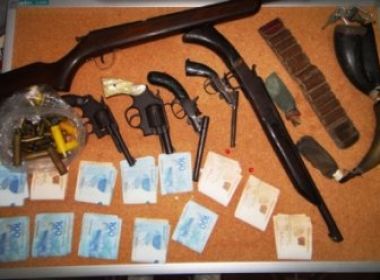 Idoso é preso em Guaratinga com arsenal