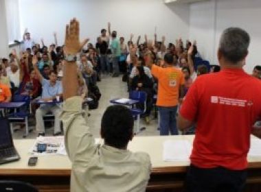 Docentes da Uesc decretam estado de greve