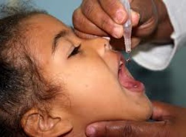 Procura pela vacina contra paralisia nos postos de saúde é baixa, diz secretaria