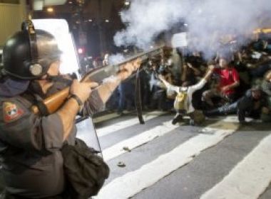 Anistia Internacional condena uso de balas de borracha para dispersar manifestações