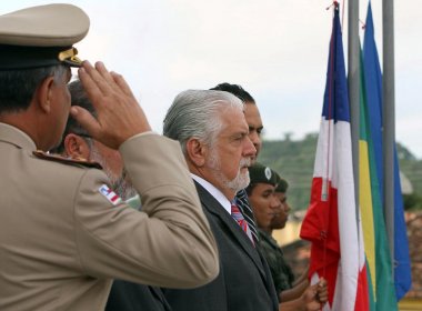 Protestos fazem Wagner antecipar volta de Cachoeira: 'Saiu sem anunciar nada', diz prefeito