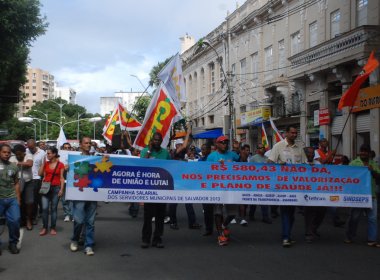 Termina greve de servidores municipais em Salvador; para sindicalista, resultado 'não foi bom'