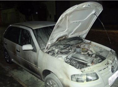 Livramento: Criminosos colocam fogo em carro de secretário de Obras