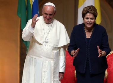 'Não tenho ouro nem prata, mas trago Jesus Cristo', diz papa no Rio