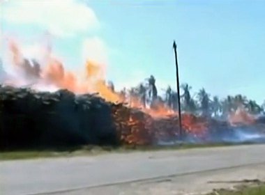 Caravelas: Incêndio destrói depósito de indústria de celulose