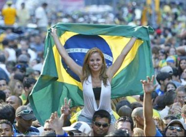 Brasil é o 10º país mais feliz do mundo, diz pesquisa