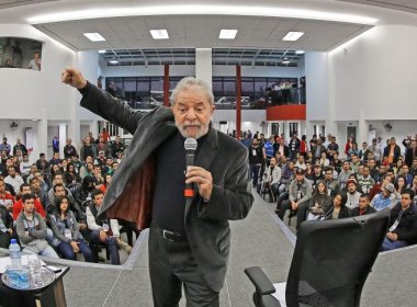 Lula responde FHC sobre corrupção: 'Precisaria contar a história da sua reeleição’