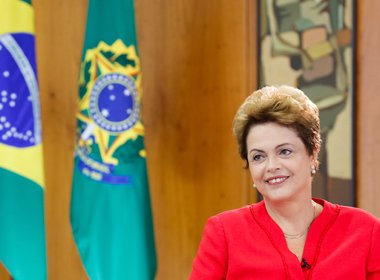 Dilma irrita PT ao cancelar participação em abertura de congresso em Salvador, diz Folha