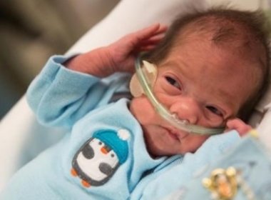 Grávida com morte cerebral é mantida em aparelhos por 2 meses até nascimento de bebê
