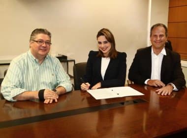 Rachel Sheherazade renova contrato com SBT
