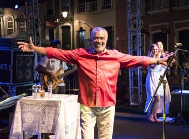 Nelson Rufino apresenta show ’50 anos de Samba’ no Domingo no TCA
