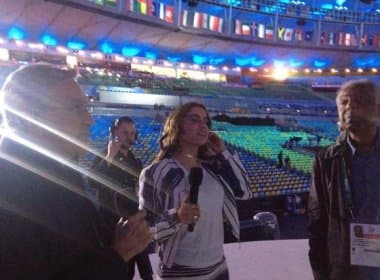 Após receber alta de hospital, Gilberto Gil ensaia com Anitta e Caetano no Maracanã