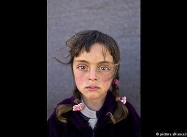 Unicef elege imagem de refugiada síria de 5 anos como ‘Foto do Ano’