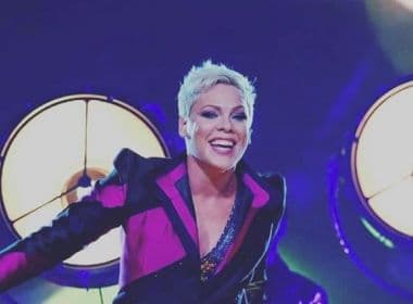 Pink é internada com vírus estomacal e cancela shows na Austrália 