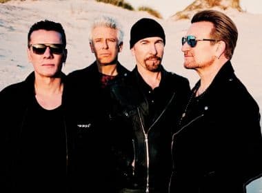 U2 adere a #EleNão em manifestação sobre mudança climática