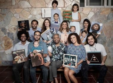 Gilberto Gil celebra aniversário de 78 anos em live com a família nesta sexta