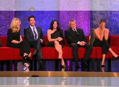 David Schwimmer revela que gravações de reencontro de Friends deve iniciar em abril