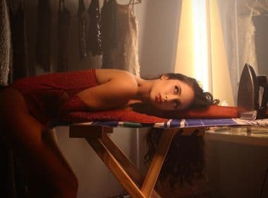 Jovem cantora baiana, Gabi Lins lança single 'Onde Há Fumaça Há Fogo'; veja clipe