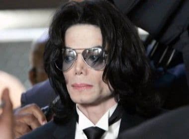 Mãe e filhos de Michael Jackson podem herdar US$ 30 milhões do cantor