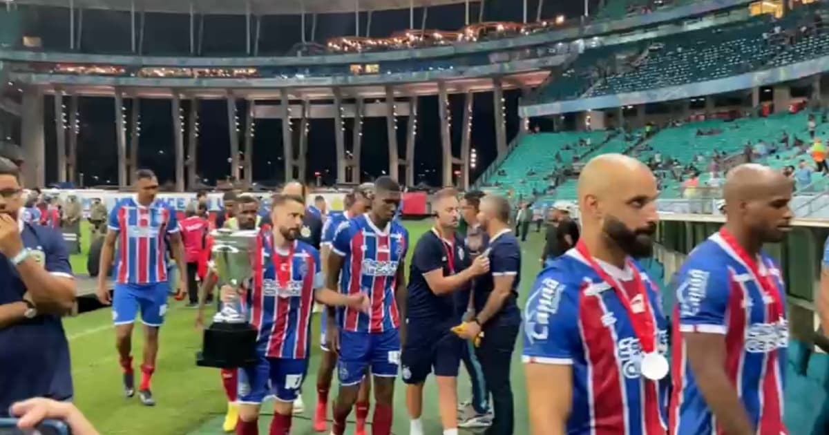 Vídeo: Após vice, jogadores do Bahia ouvem xingamentos da torcida na Arena Fonte Nova