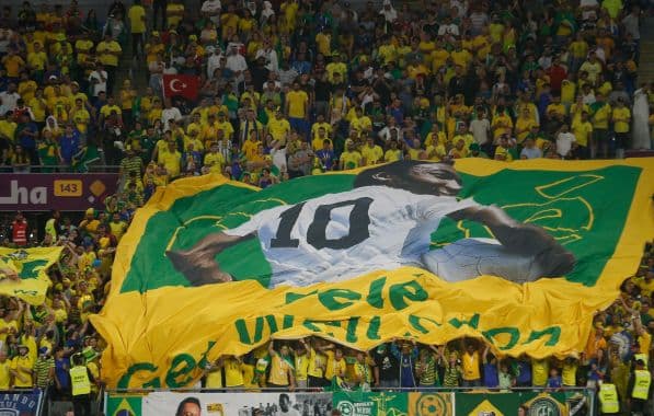 Imagem sobre Torcida do Brasil homenageia Pelé durante jogo contra a Coreia do Sul