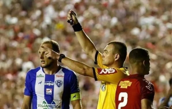 Leandro Vuaden reconhece erro em decisão entre Náutico x Paysandu na Série C de 2019