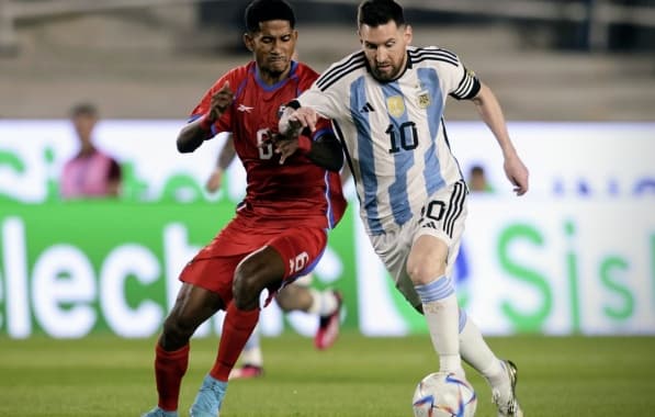 Titular contra a Austrália, Messi antecipa férias e desfalca Argentina contra a Indonésia