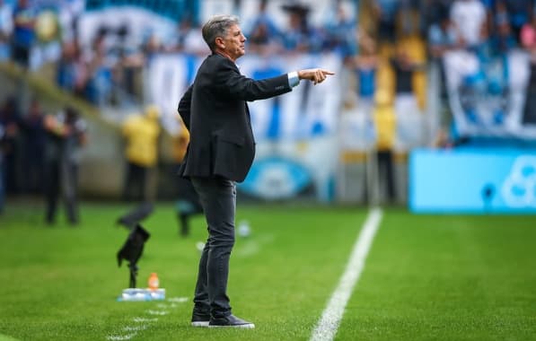 Renato Gaúcho comenta possível aposentadoria de Luis Suárez após goleada do Grêmio: "Assunto delicado"