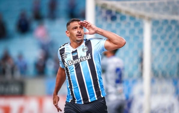 Após três anos e meio, Diego Souza deixa o Grêmio e irá decidir sobre aposentadoria 