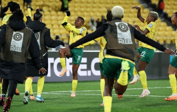África do Sul conquista a 1ª vitória ao virar sobre a Itália e garante classificação histórica