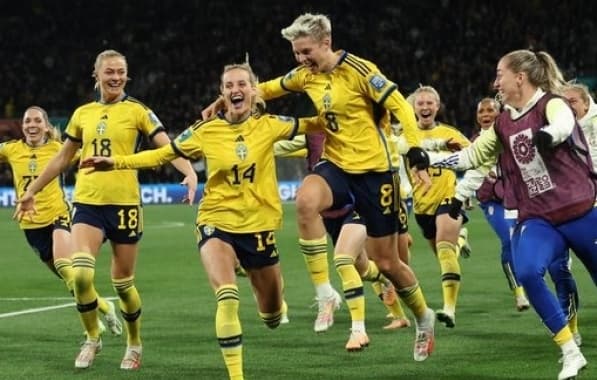 Suécia derruba favoritismo dos EUA nos pênaltis e avança na Copa; Holanda vence África do Sul