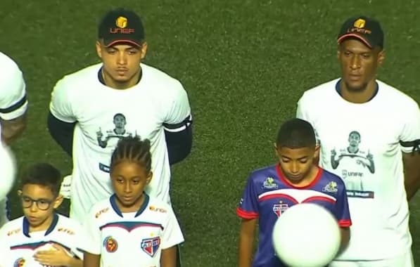 Bahia de Feira presta homenagem a Deon antes de partida contra o Nacional-AM