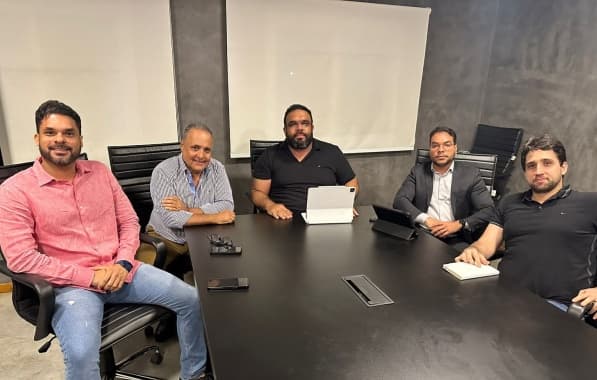 Diretoria do Fluminense de Feira finaliza tratativas com possível compradora da SAF