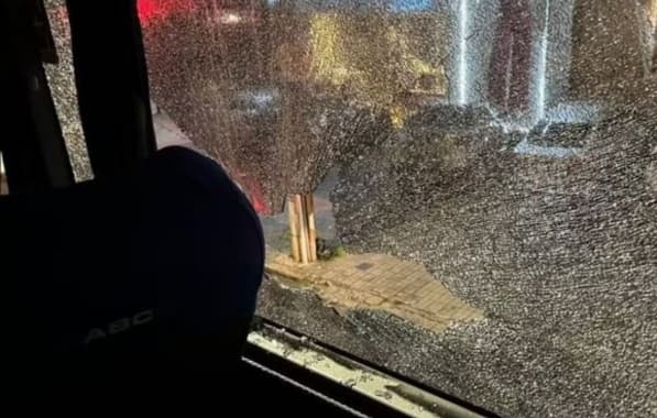 VÍDEO: Torcedores do São Paulo atacam ônibus do Palmeiras em Belo Horizonte