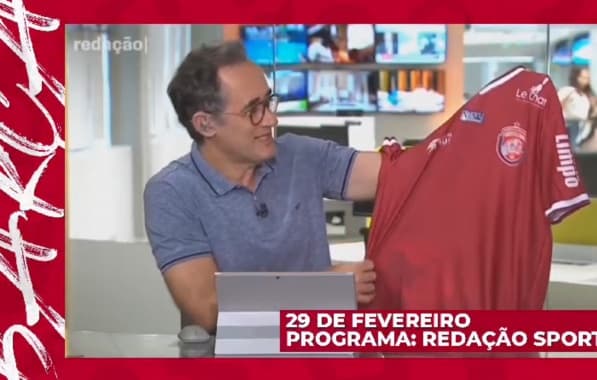 Camisa do Barcelona de Ilhéus é homenageada no Redação SporTV: "Muito bonita"
