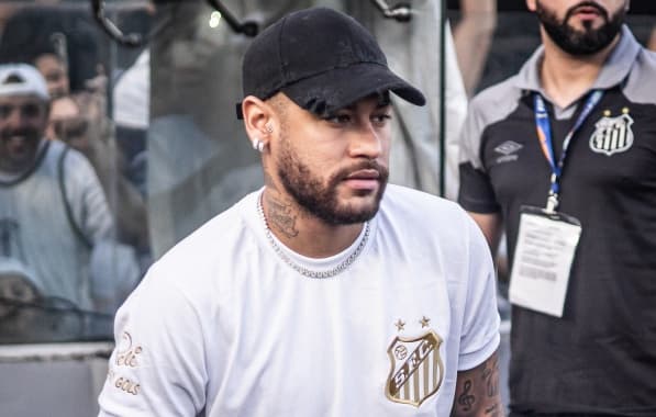 Jornal da Espanha levanta possibilidade de Neymar comprar o Santos