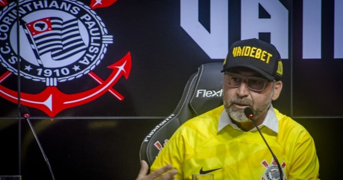 Presidente cobra reação do Corinthians após revés e indica saída de diretor: "Mudança em tudo"