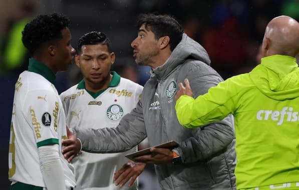 Endrick atribui vitória do Palmeiras a Abel Ferreira: "Foi essencial para nossa virada"